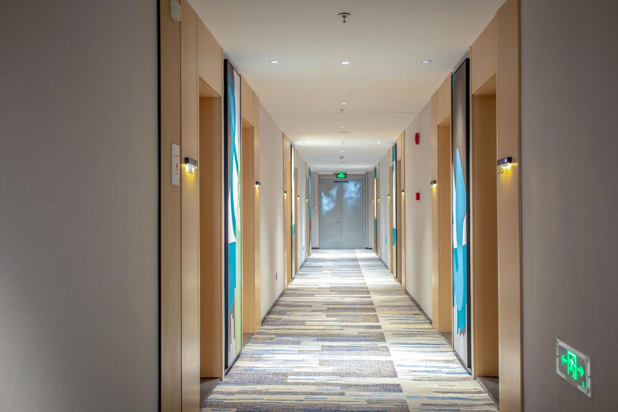 Vx Hotel Shanghai Yixian Road Dabaishu Exteriér fotografie